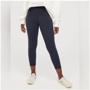 Aerie Offline Real Me 3/4 Crop High Rise Legging